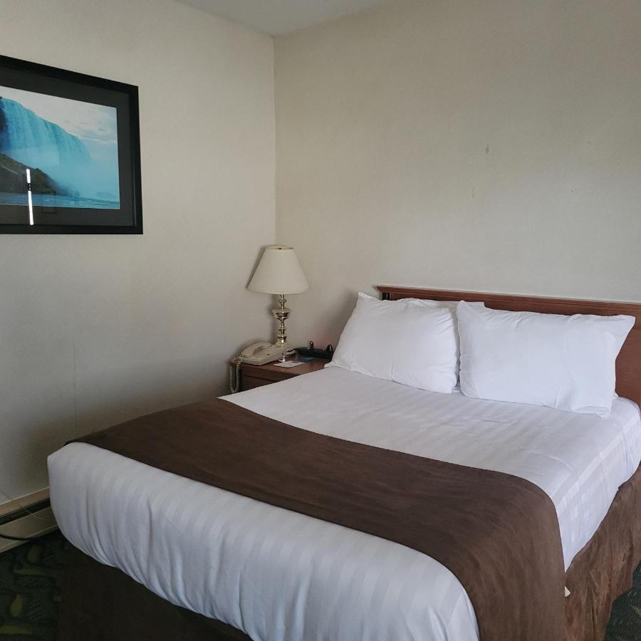 Travelodge By Wyndham At The Falls 3*