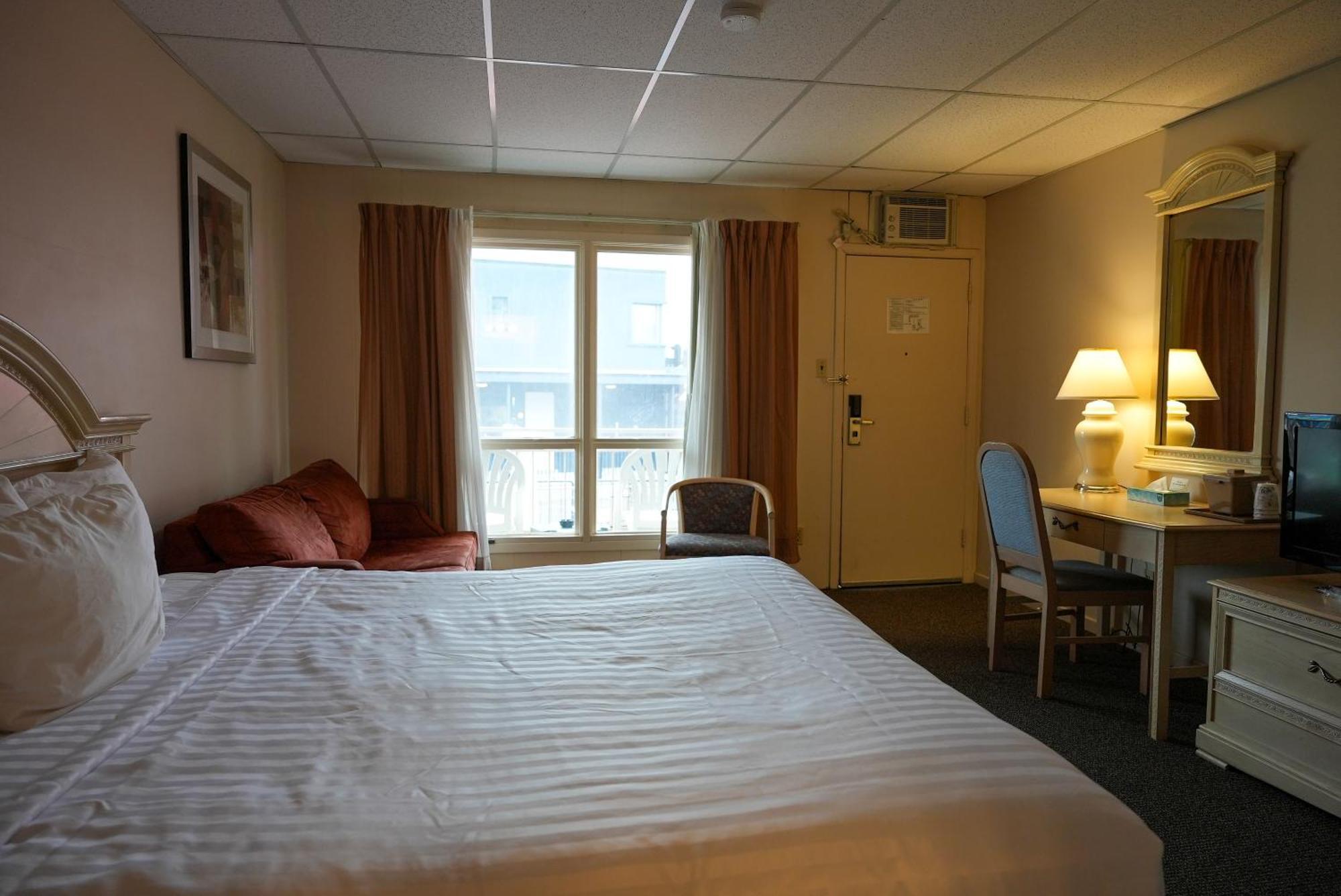 Travelodge By Wyndham At The Falls Niagara Falls