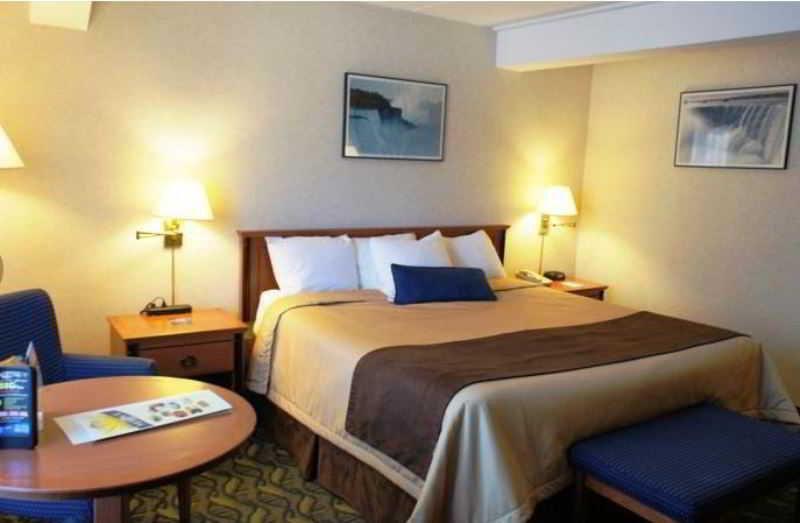 Travelodge By Wyndham At The Falls 3*